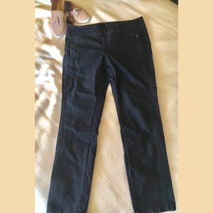 Chico's So Slimming Dark Wash Ankle Jegging